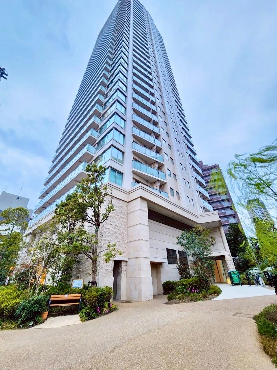 3LDK apartment in Tennoji Ward, Osaka - Photo 1