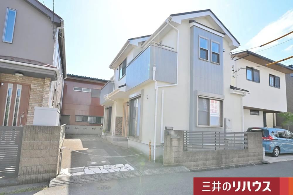4LDK house in Kashiwa, Chiba - Photo 1