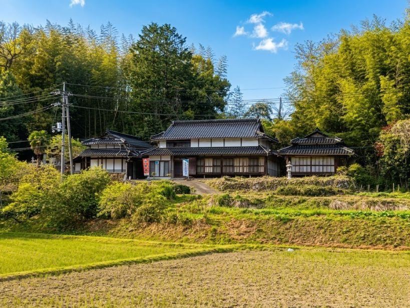 6DK house in Tsuyama, Okayama - Photo 1