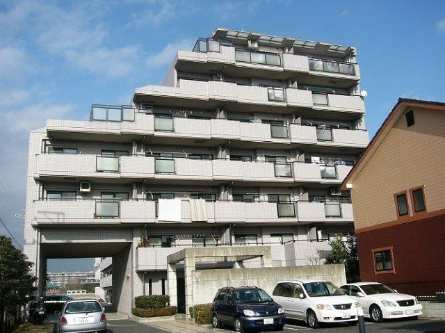 3LDK apartment in Nagakute, Aichi - Photo 1