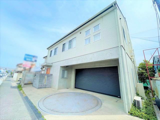 5LDK+S house in Iwatsuki Ward, Saitama - Photo 1