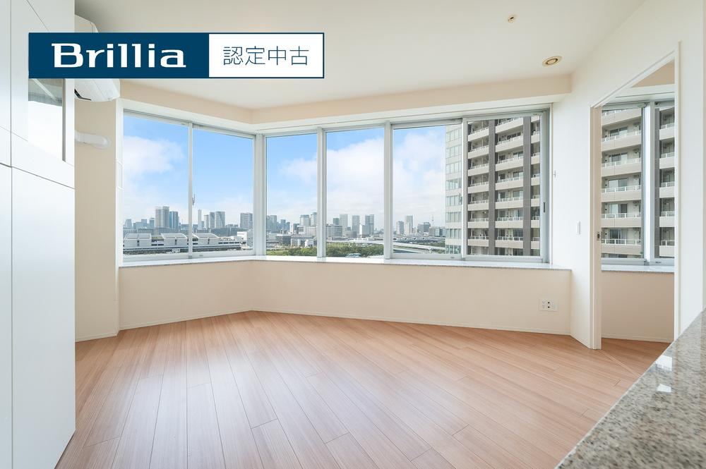 2LDK+S apartment in Koto Ward, Tokyo - Photo 1