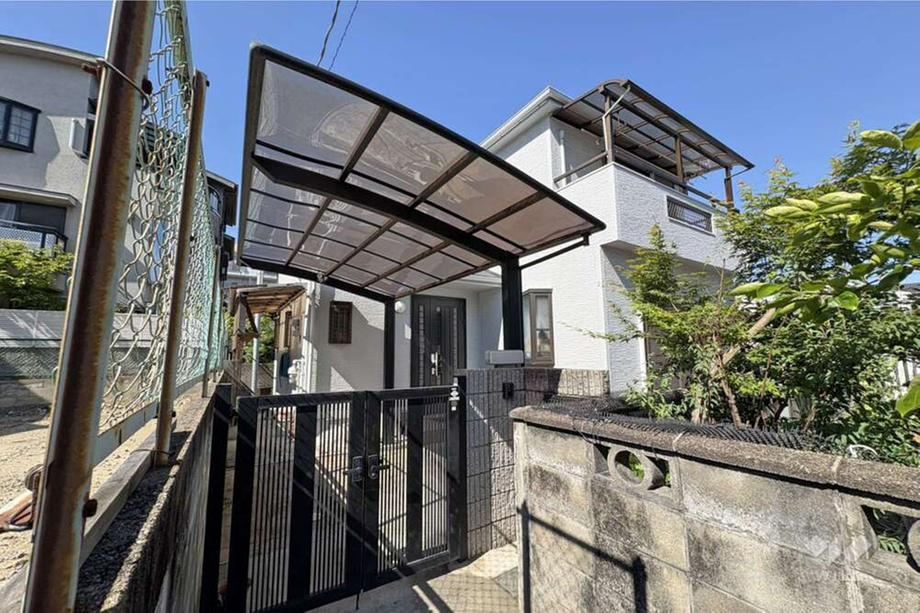 3DK+S house in Takatsuki, Osaka - Photo 1