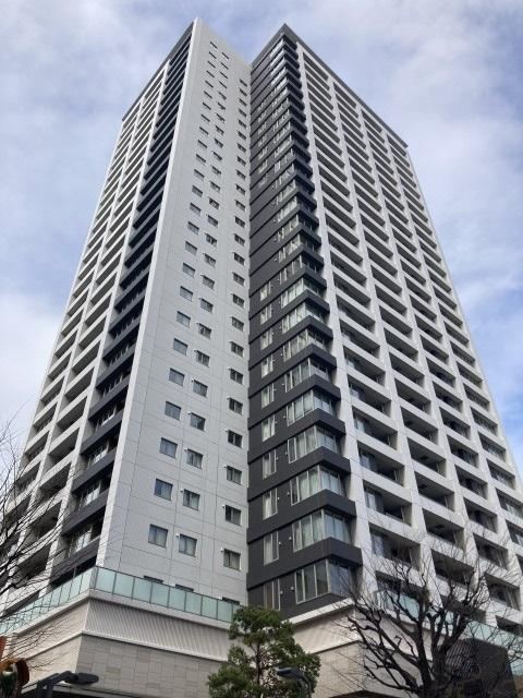 5LDK apartment in Shinagawa Ward, Tokyo - Photo 1