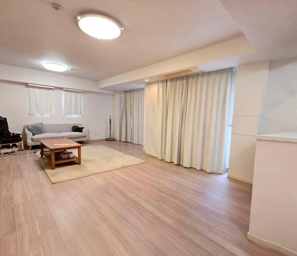4LDK apartment in Sumiyoshi Ward, Osaka - Photo 1