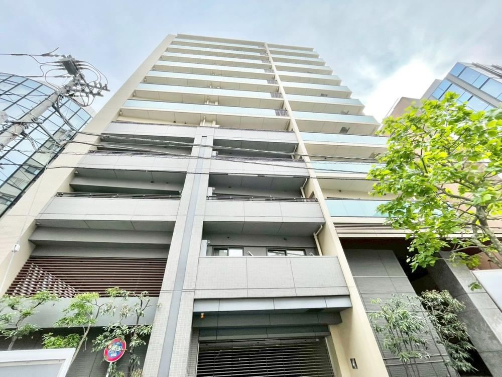 2LDK apartment in Chiyoda Ward, Tokyo - Photo 1