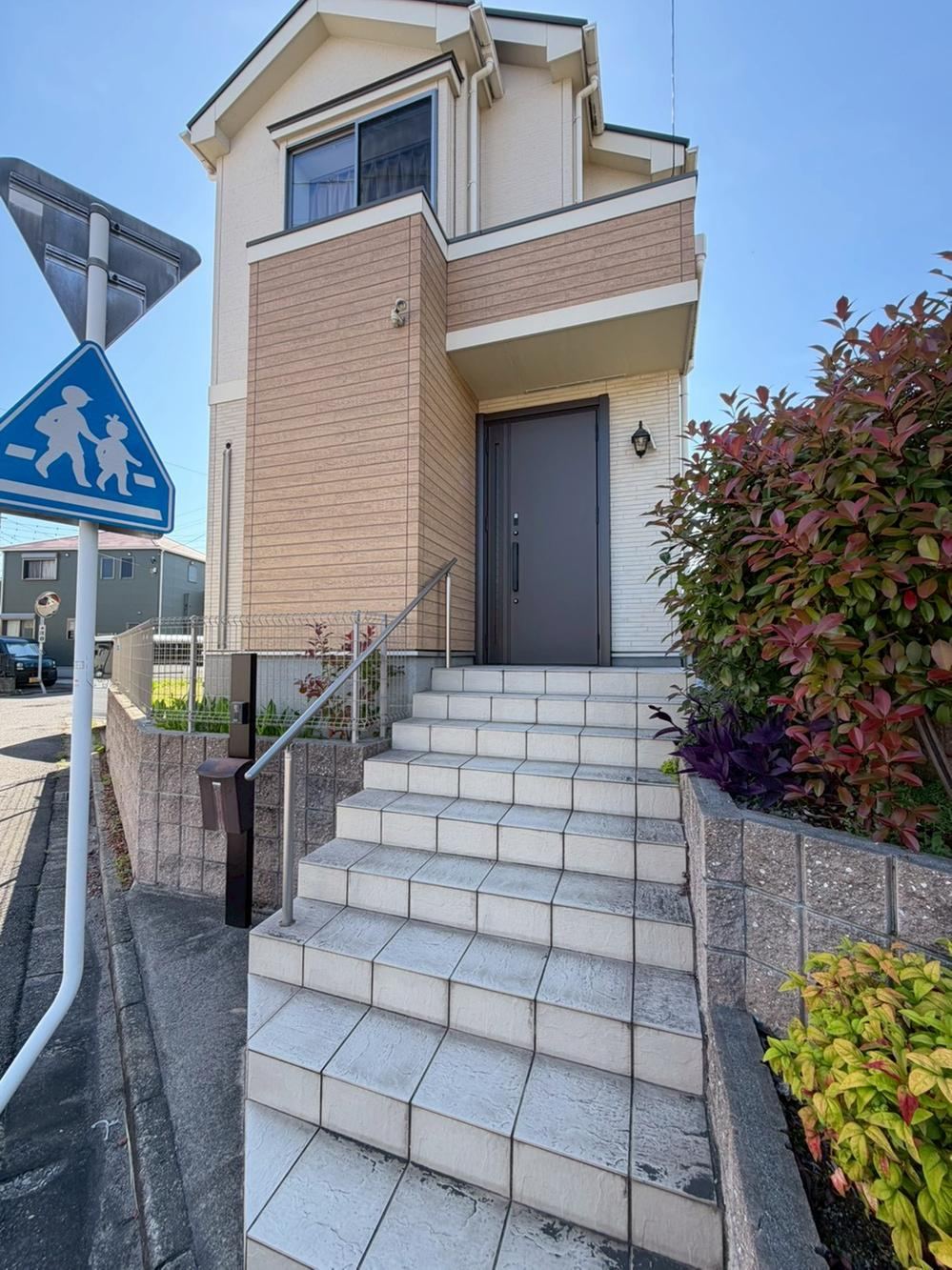 4LDK house in Tokai, Aichi - Photo 1