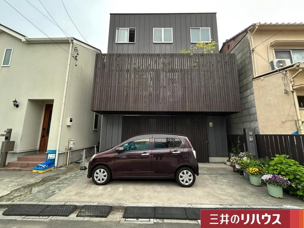 4LDK house in Adachi Ward, Tokyo - Photo 1