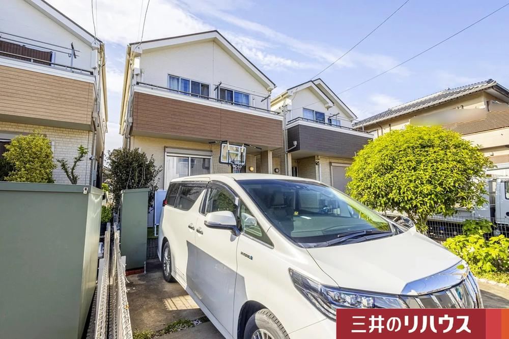 4LDK+S house in Matsudo, Chiba - Photo 1