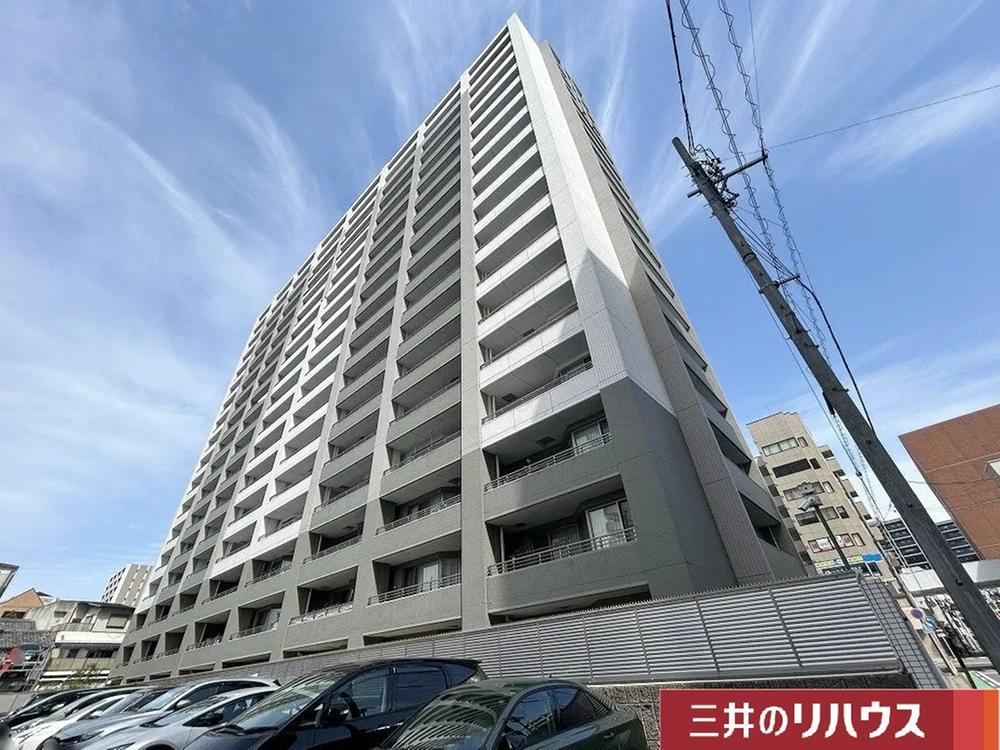 3LDK apartment in Ichinomiya, Aichi - Photo 1