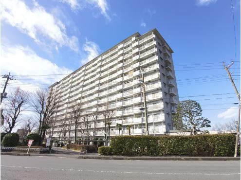 4LDK apartment in Kawaguchi, Saitama - Photo 1