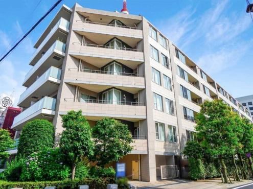 1LDK apartment in Minato Ward, Tokyo - Photo 1