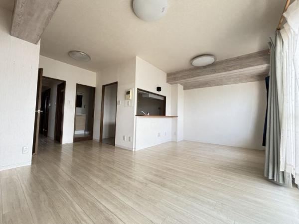4LDK apartment in Chita, Aichi - Photo 1