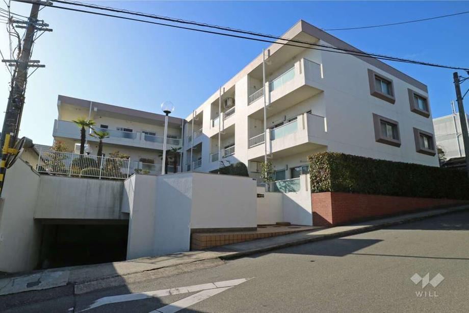 3LDK apartment in Takarazuka, Hyogo - Photo 1