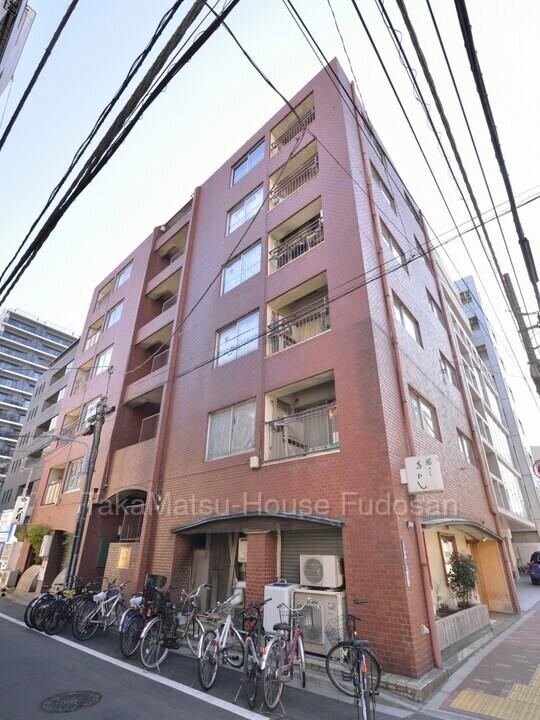 2LDK apartment in Taito Ward, Tokyo - Photo 1