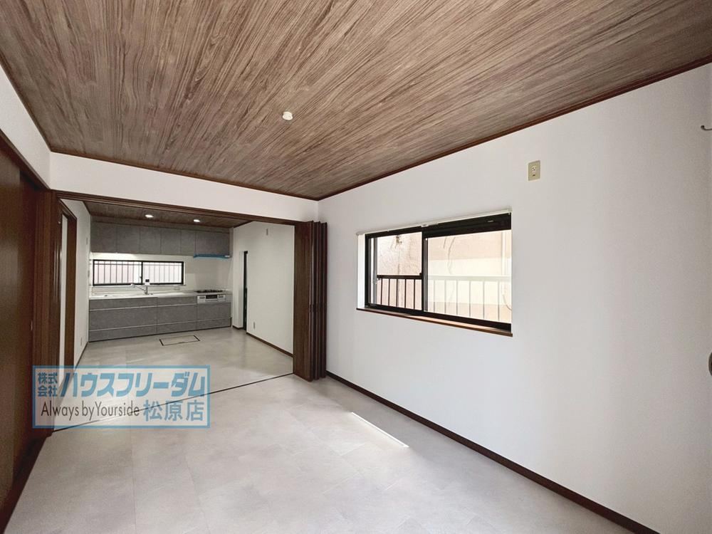 3LDK house in Matsubara, Osaka - Photo 1