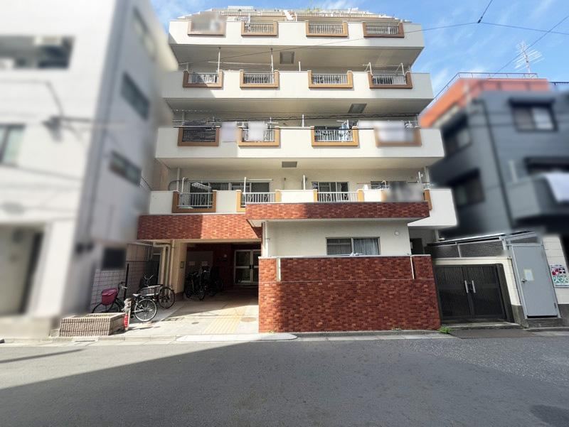 3K apartment in Sumida Ward, Tokyo - Photo 1
