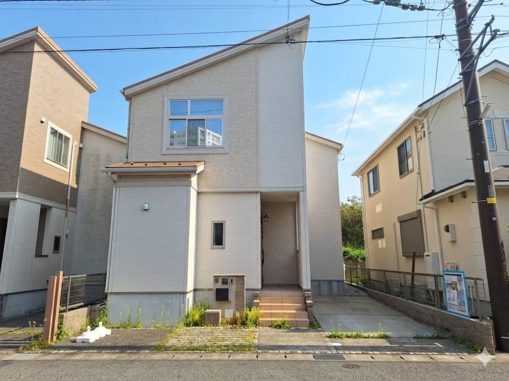 4LDK+2S house in Kashiwa, Chiba - Photo 1
