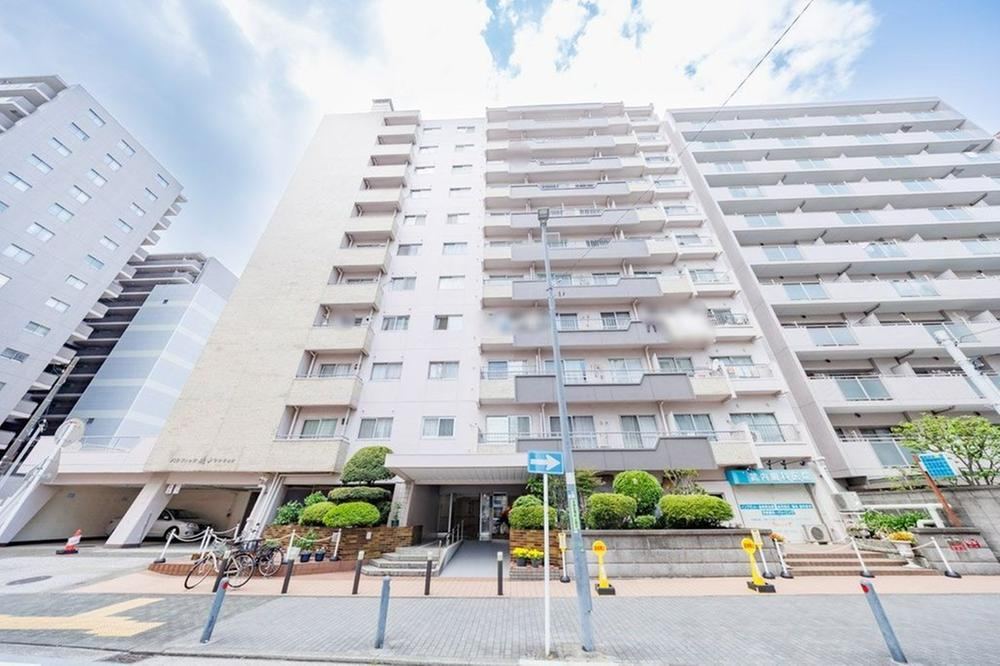 3DK apartment in Isogo Ward, Yokohama, Kanagawa - Photo 1