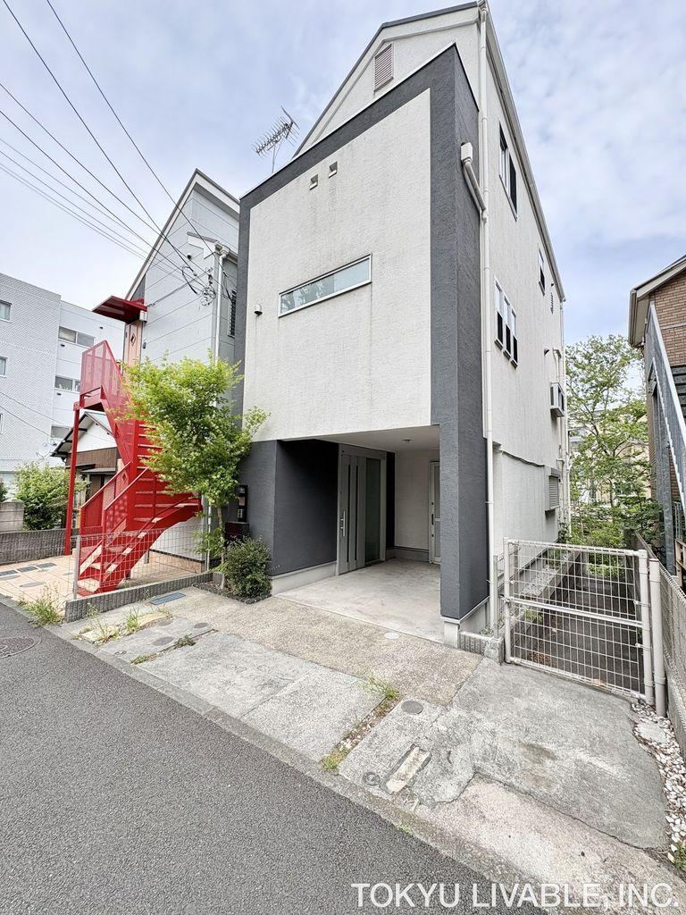 1LDK+S house in Isogo Ward, Yokohama, Kanagawa - Photo 1