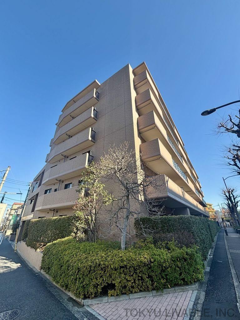 3LDK apartment in Minami Ward, Saitama - Photo 1