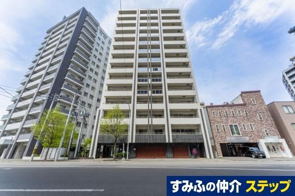 4LDK apartment in Chuo Ward, Sapporo, Hokkaido - Photo 1