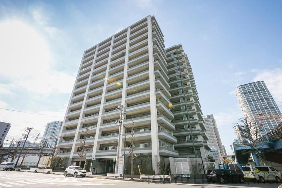 2LDK apartment in Minato Ward, Tokyo - Photo 1