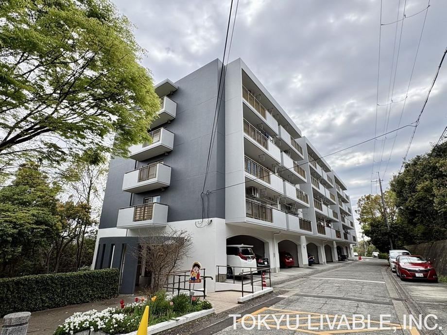 3LDK apartment in Mino, Osaka - Photo 1