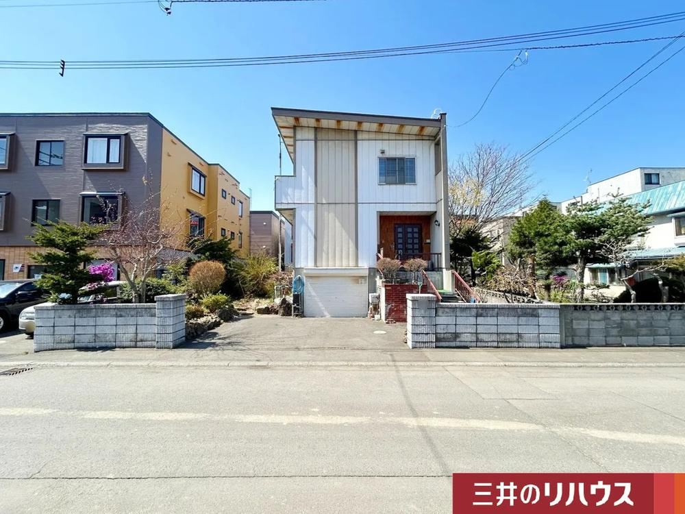 324 m² land in Kita Ward, Sapporo, Hokkaido - Photo 1