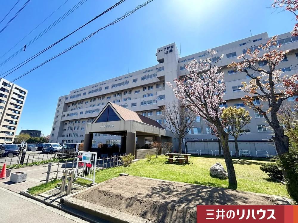 3LDK apartment in Chuo Ward, Sapporo, Hokkaido - Photo 1