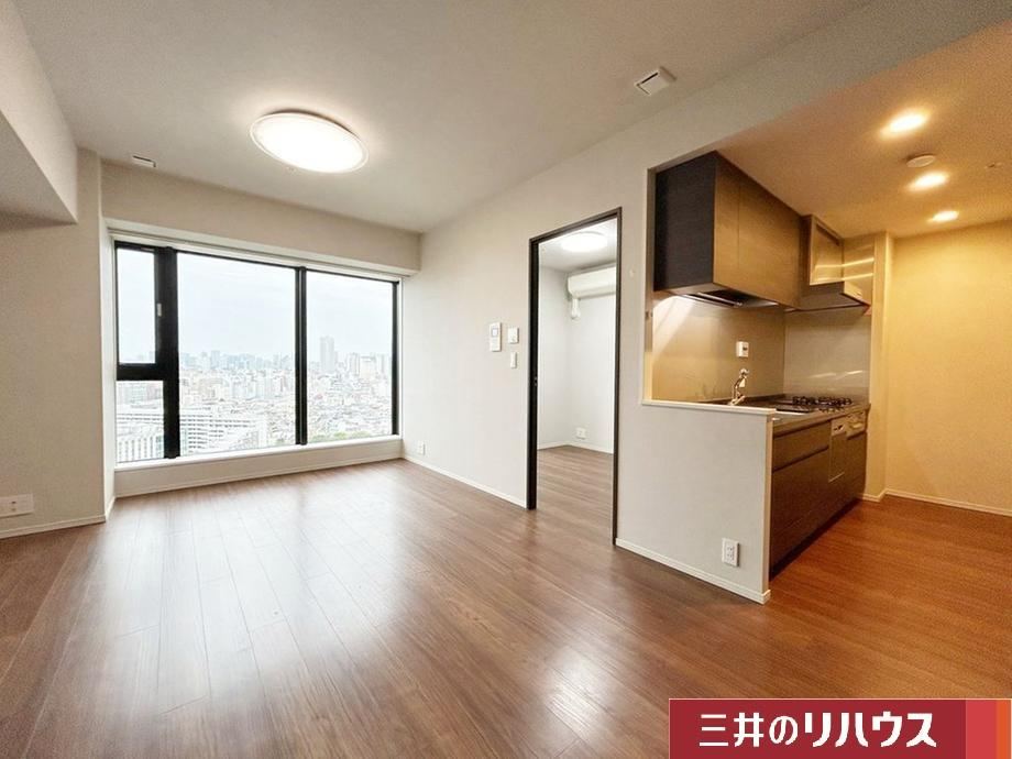 3LDK apartment in Shinjuku Ward, Tokyo - Photo 1