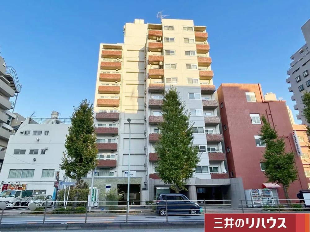 2LDK apartment in Bunkyo Ward, Tokyo - Photo 1