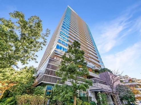 2LDK apartment in Koganei, Tokyo - Photo 1