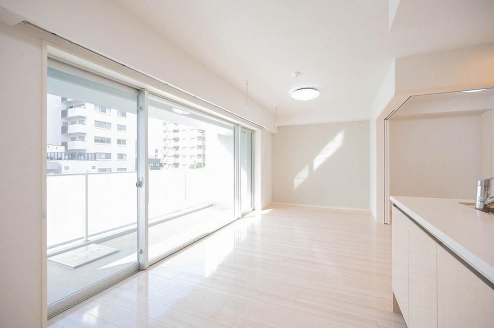 2LDK apartment in Sumida Ward, Tokyo - Photo 1