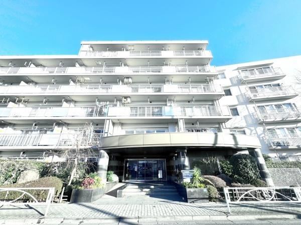 2LDK apartment in Niiza, Saitama - Photo 1