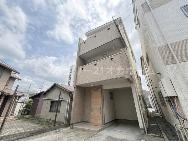 4LDK house in Moriguchi, Osaka - Photo 1