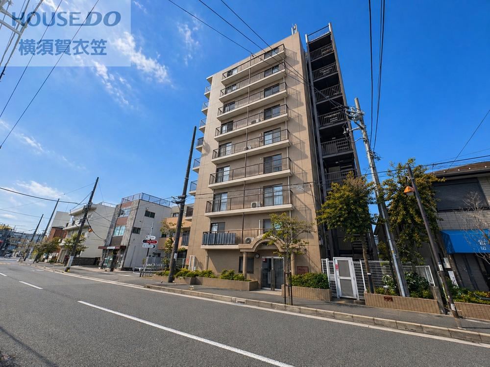 2LDK+S apartment in Yokosuka, Kanagawa - Photo 1