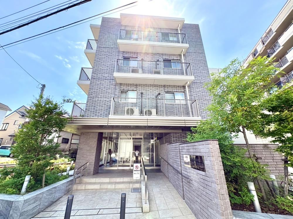 3LDK apartment in Tsurumi Ward, Yokohama, Kanagawa - Photo 1