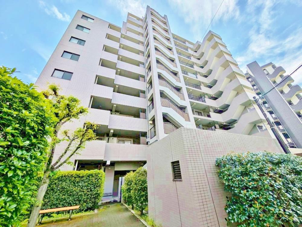 3LDK+S apartment in Adachi Ward, Tokyo - Photo 1