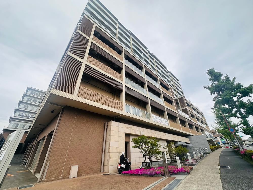 2LDK apartment in Akashi, Hyogo - Photo 1