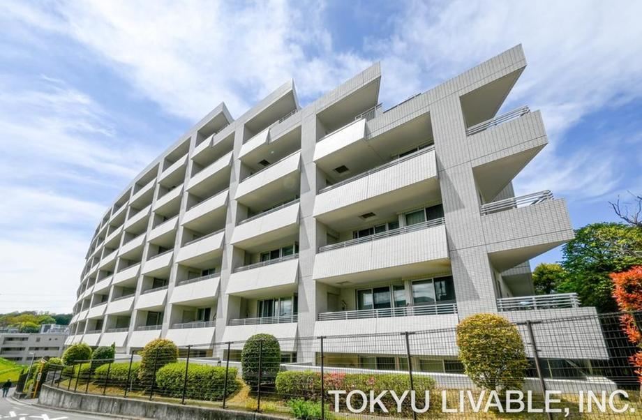 3LDK apartment in Asao Ward, Kawasaki, Kanagawa - Photo 1