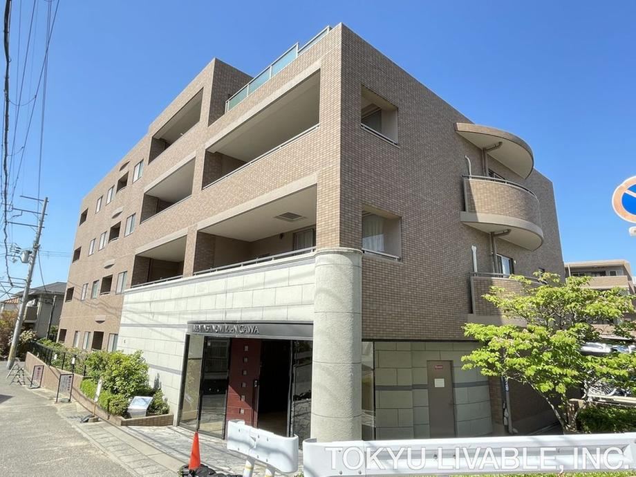 4LDK apartment in Nishinomiya, Hyogo - Photo 1