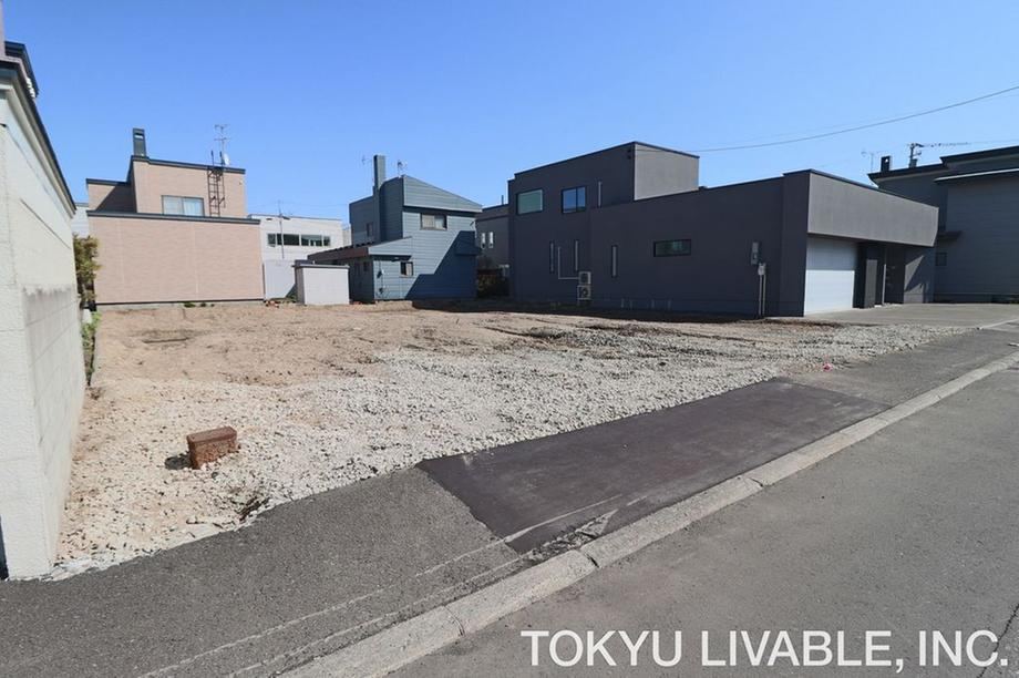 195 m² land in Kita Ward, Sapporo, Hokkaido - Photo 1