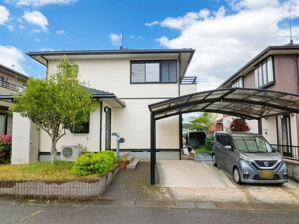 4LDK house in Higashihiroshima, Hiroshima - Photo 1
