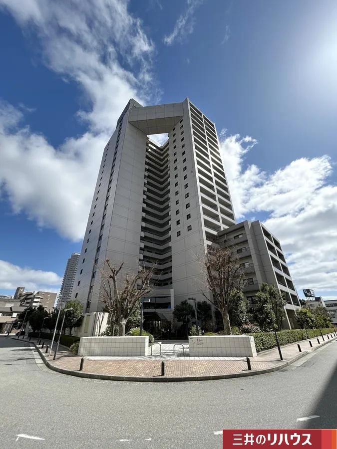 2LDK apartment in Nishinomiya, Hyogo - Photo 1