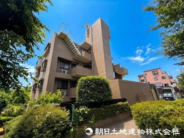 3LDK apartment in Komae, Tokyo - Photo 1