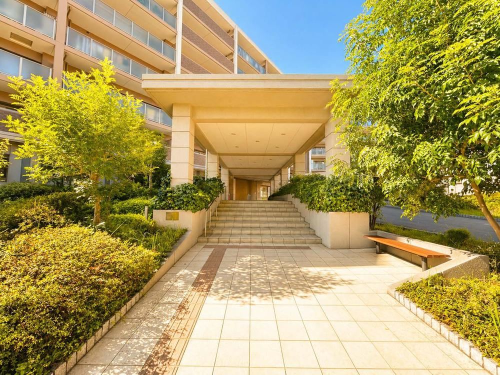 3LDK apartment in Yamashina Ward, Kyoto - Photo 1