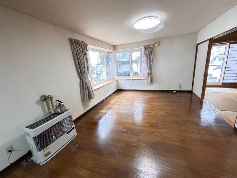 4LDK house in Teine Ward, Sapporo, Hokkaido - Photo 1