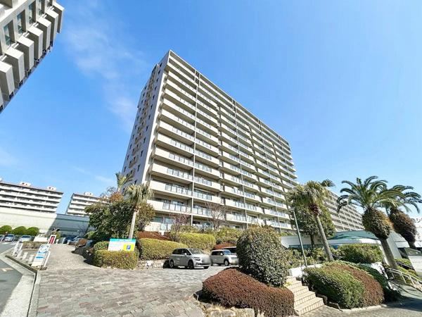 4LDK apartment in Kanazawa Ward, Yokohama, Kanagawa - Photo 1
