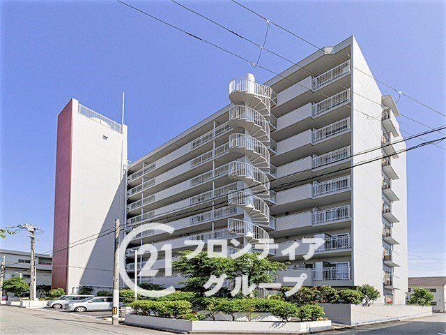 3LDK apartment in Akashi, Hyogo - Photo 1